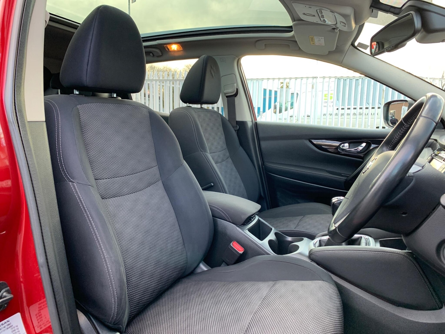 Used Nissan Qashqai 2015 for sale - 76667076: Photo 29