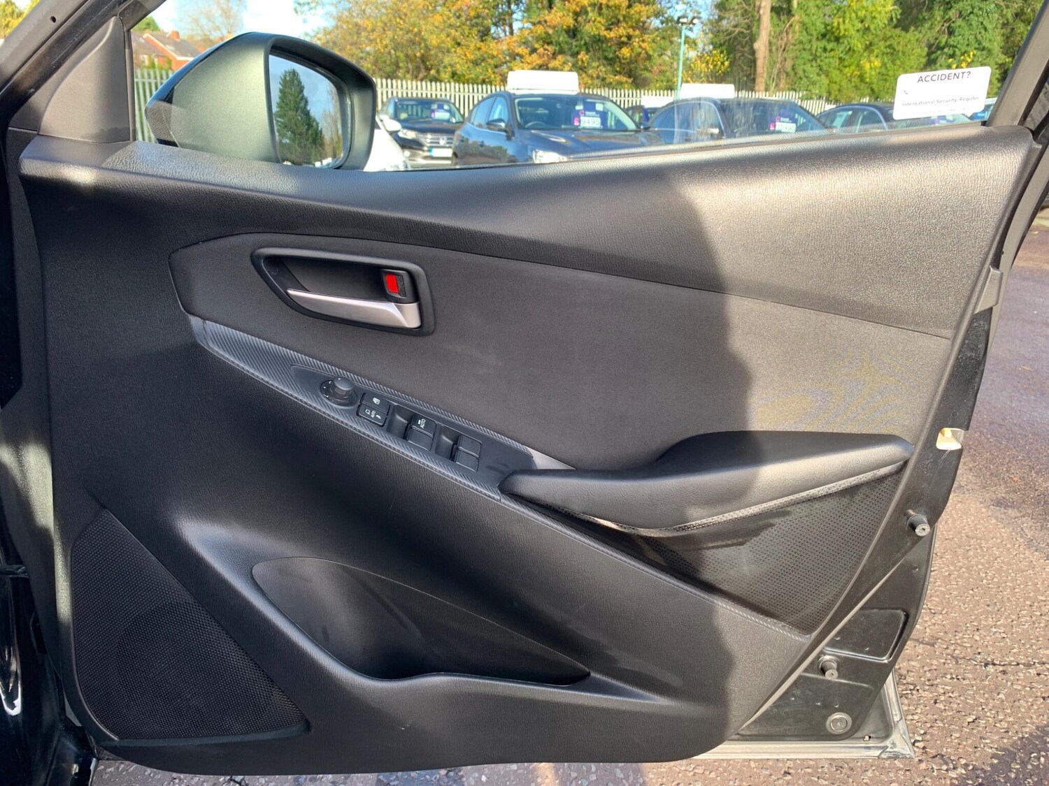 Used Mazda Mazda2 2018 for sale - 76824660: Photo 38