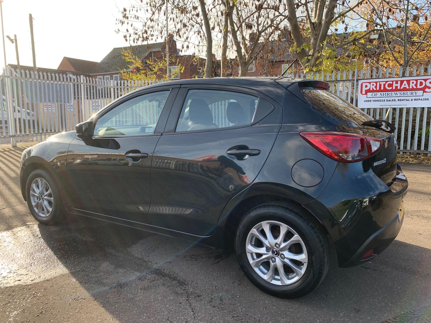 Used Mazda Mazda2 2018 for sale - 76824660: Photo 8