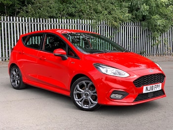 Used Ford Fiesta 2018 for sale - 76499902: Photo
