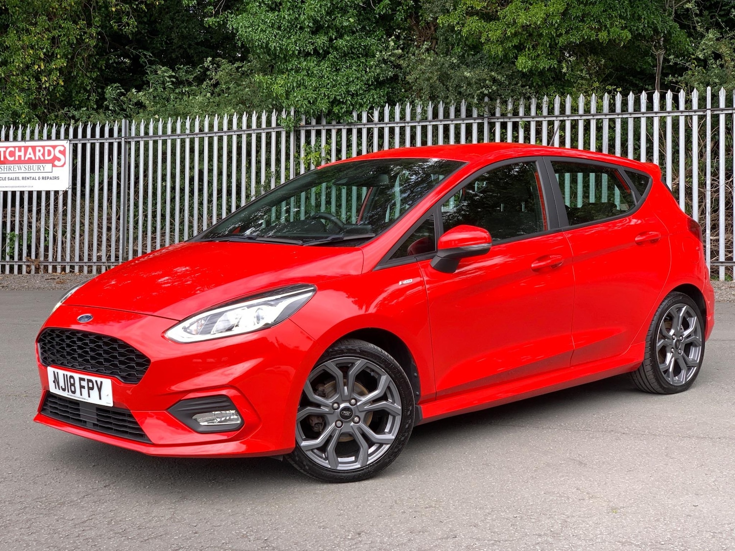 Used Ford Fiesta 2018 for sale - 76499902: Photo 2