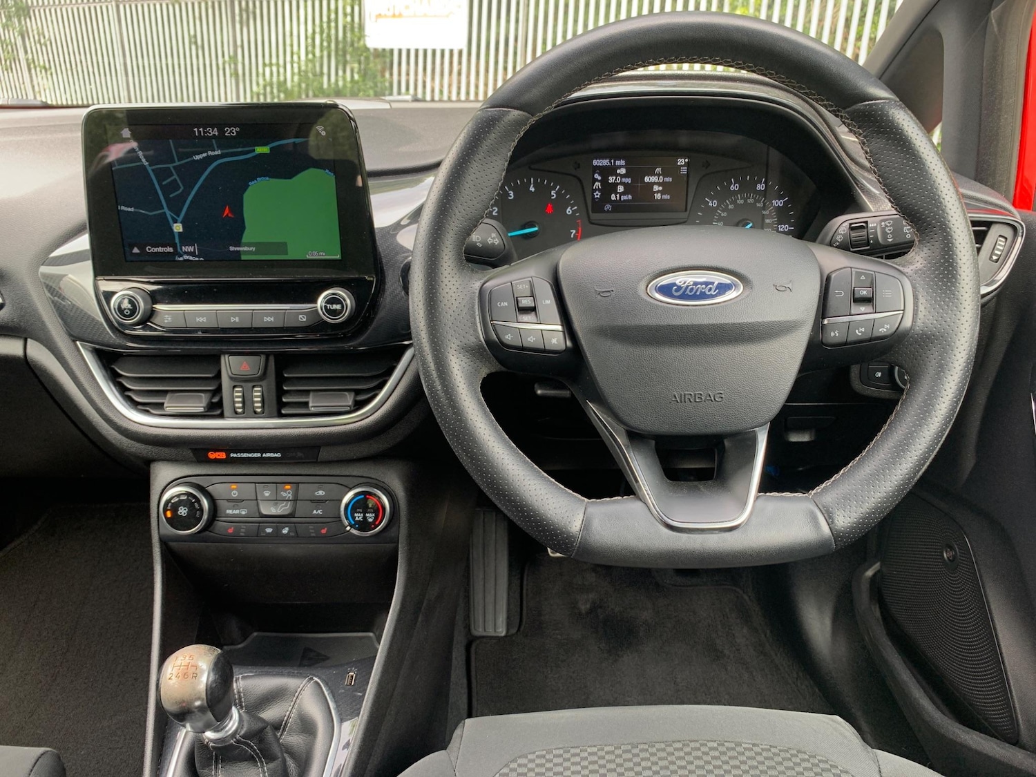Used Ford Fiesta 2018 for sale - 76499902: Photo 32