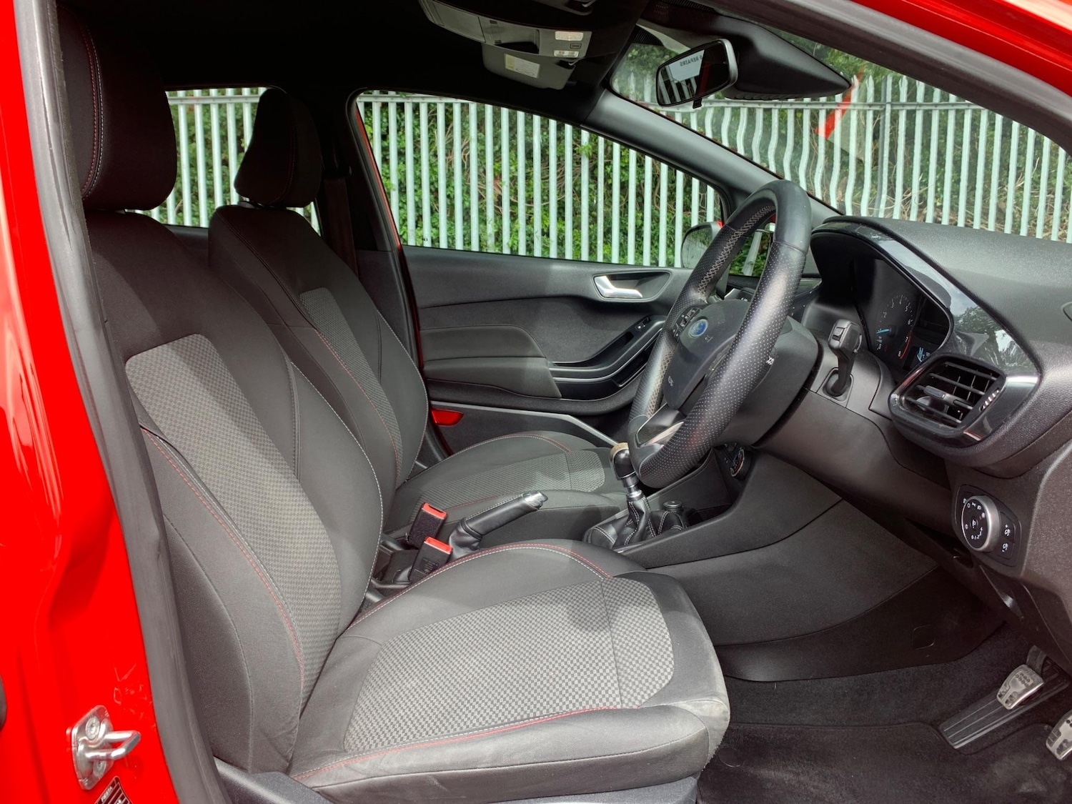 Used Ford Fiesta 2018 for sale - 76499902: Photo 41