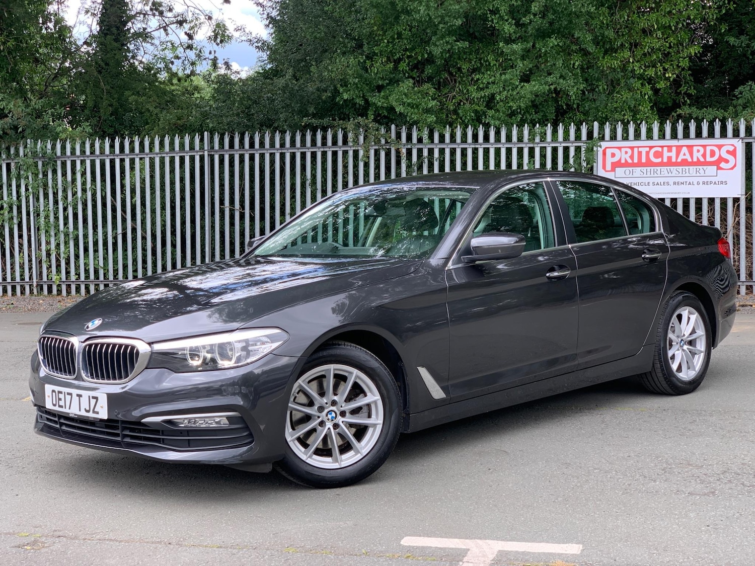 Used BMW 5 Series 2017 for sale - 77396436: Photo 2