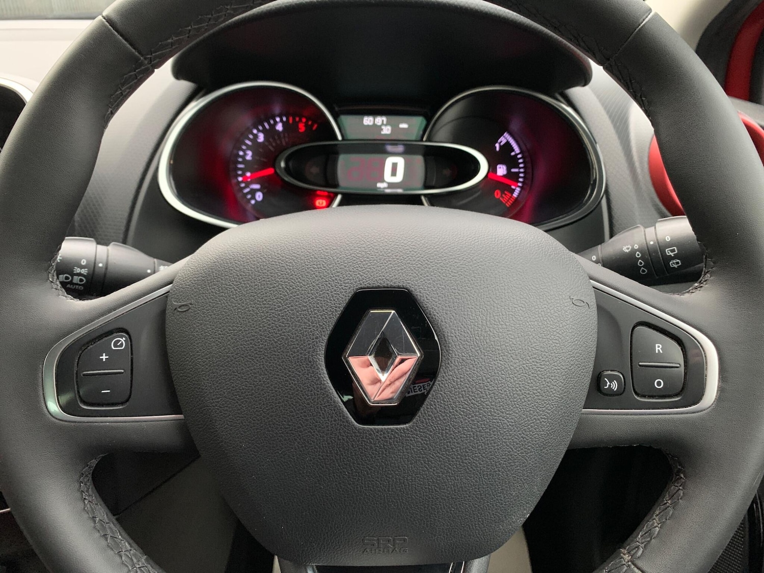 Used Renault Clio for sale - 77278852: Photo 39