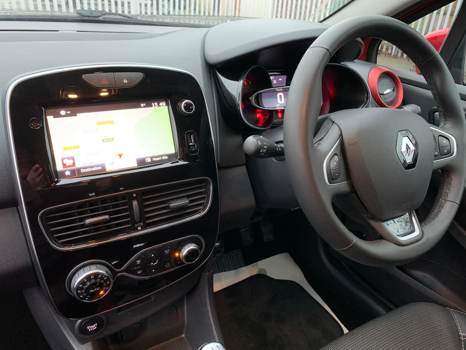 Used Renault Clio for sale - 77278852: Photo 49