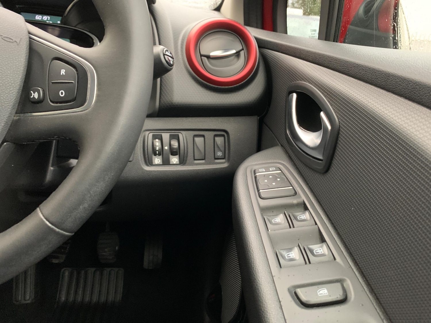 Used Renault Clio for sale - 77278852: Photo 53