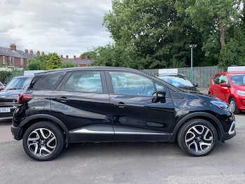 Used Renault Captur 2017 for sale - 76020619: Photo