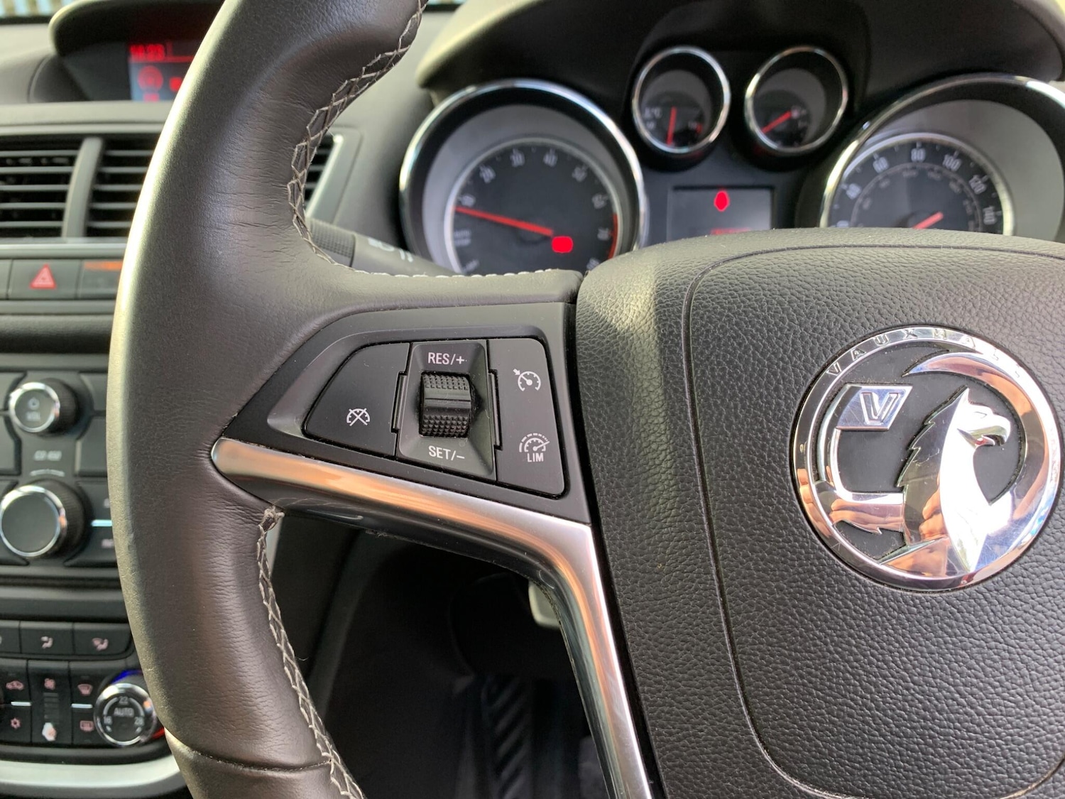 Used Vauxhall Mokka 2015 for sale - 77066742: Photo 30