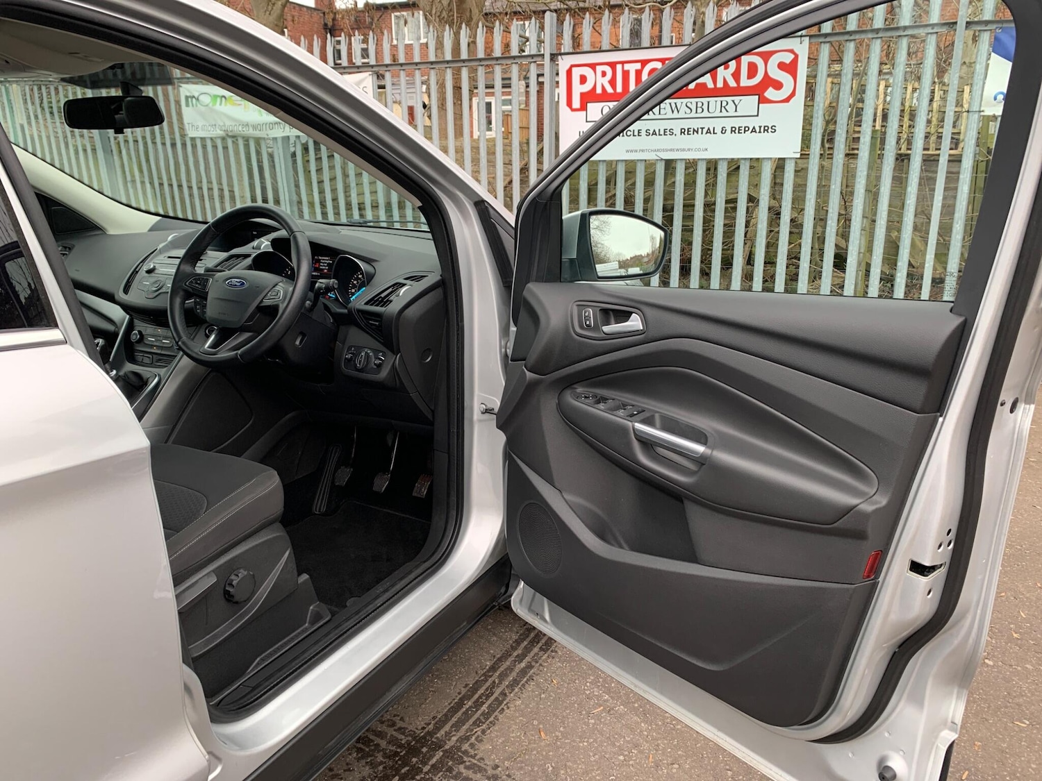 Used Ford Kuga 2018 for sale - 77611423: Photo 24