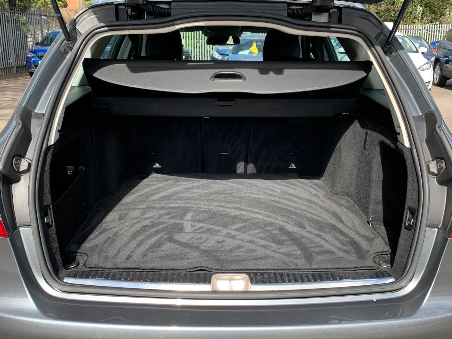 Used Mercedes-Benz C Class 2018 for sale - 78115646: Photo 18