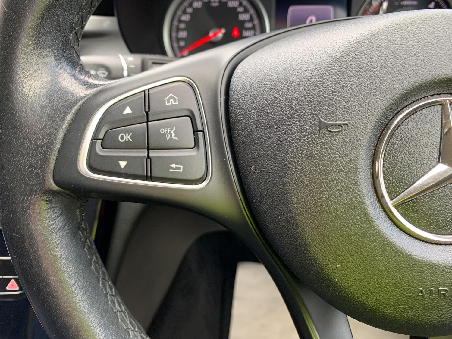 Used Mercedes-Benz C Class 2018 for sale - 78115646: Photo 39