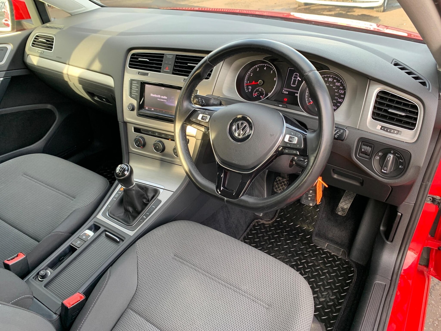 Used Volkswagen Golf 2015 for sale - 76936252: Photo 31