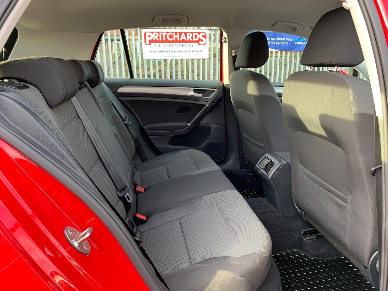 Used Volkswagen Golf 2015 for sale - 76936252: Photo 37