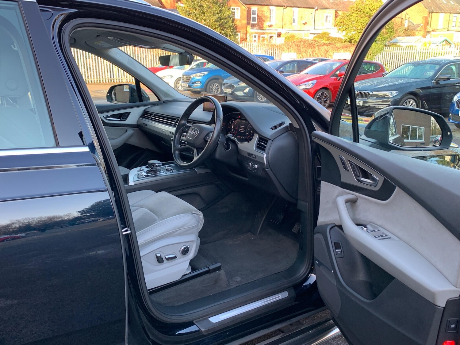 Used Audi Q7 2016 for sale - 77016577: Photo 48