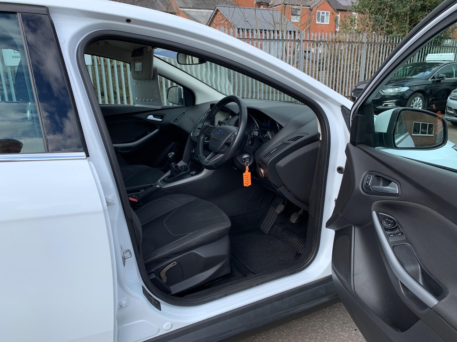 Used Ford Focus for sale - 77892470: Photo 28