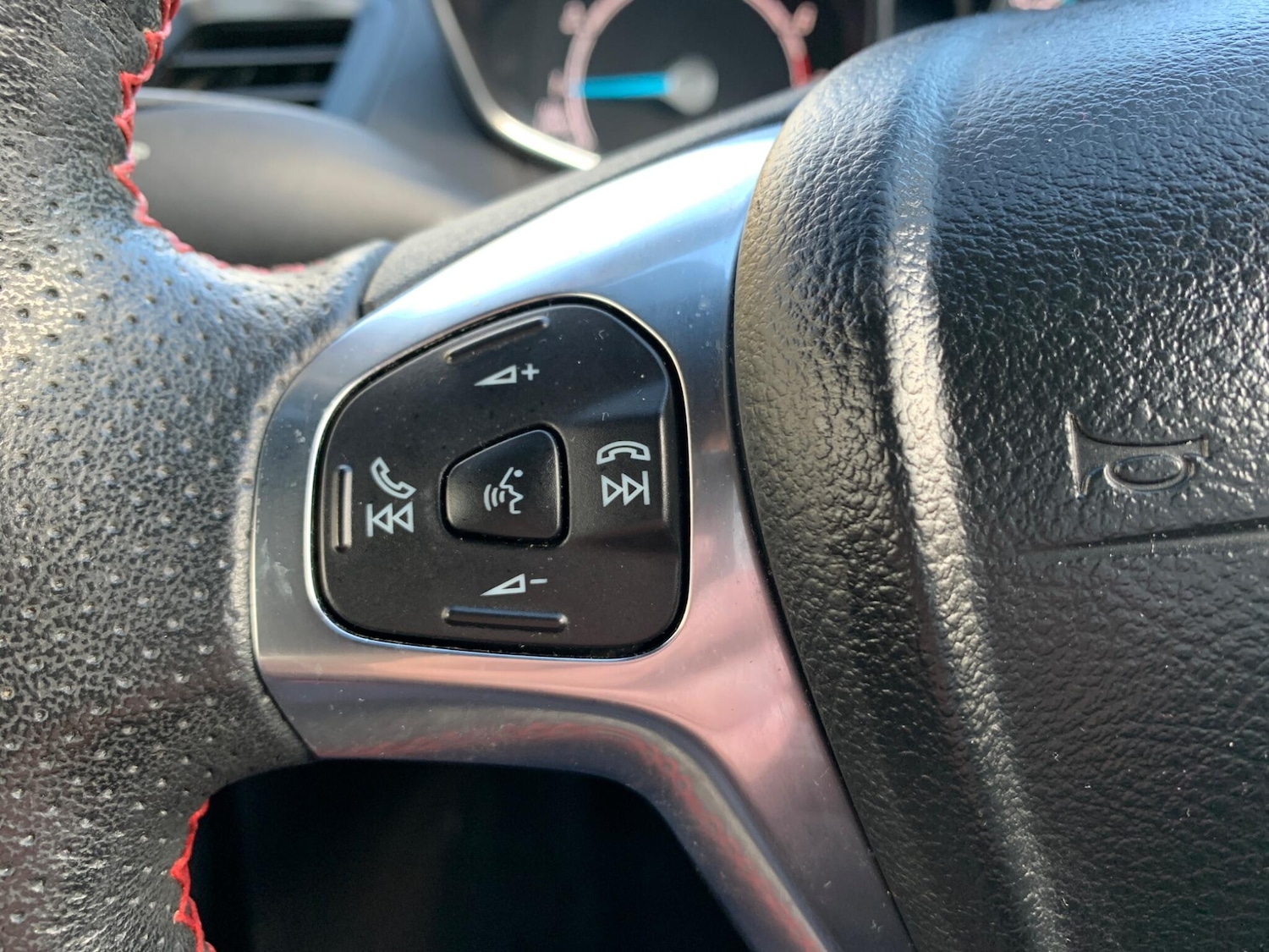 Used Ford Fiesta 2017 for sale - 76752738: Photo 38