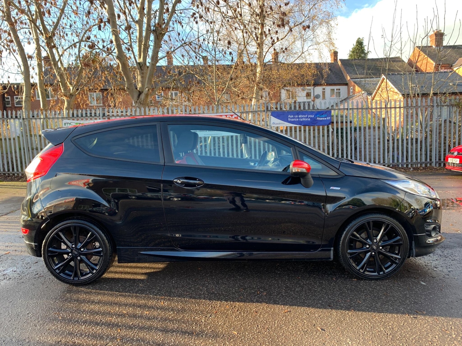 Used Ford Fiesta 2017 for sale - 76752738: Photo 4