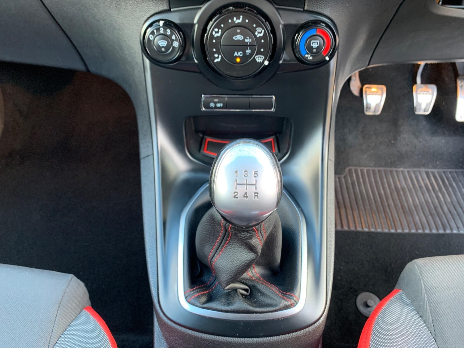 Used Ford Fiesta 2017 for sale - 76752738: Photo 49