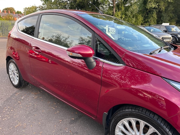 Used Ford Fiesta 2014 for sale - 76200968: Photo 14