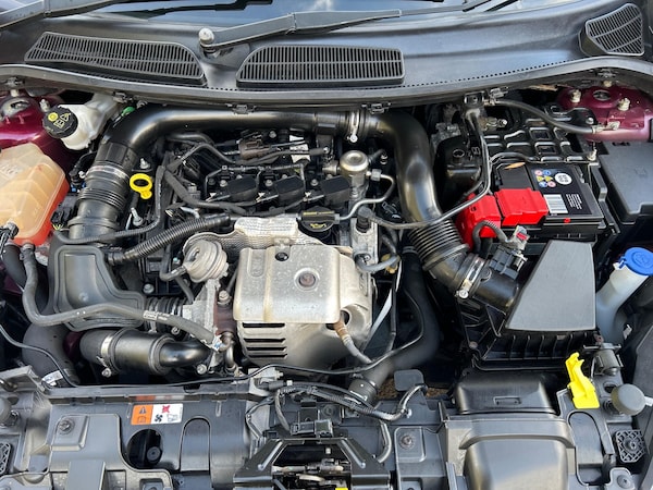 Used Ford Fiesta 2014 for sale - 76200968: Photo 16