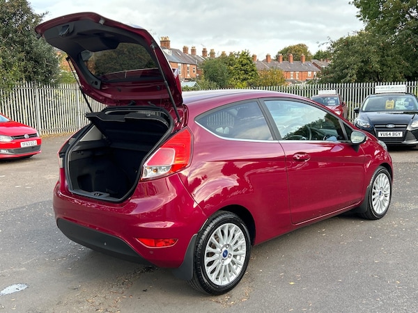 Used Ford Fiesta 2014 for sale - 76200968: Photo 23