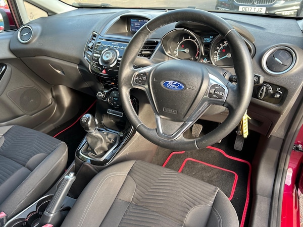 Used Ford Fiesta 2014 for sale - 76200968: Photo 33