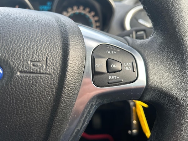 Used Ford Fiesta 2014 for sale - 76200968: Photo 38