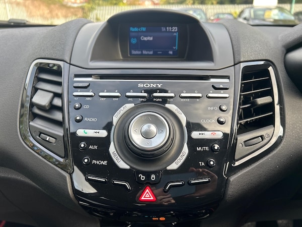 Used Ford Fiesta 2014 for sale - 76200968: Photo 39