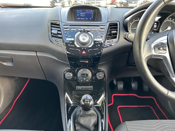 Used Ford Fiesta 2014 for sale - 76200968: Photo 41