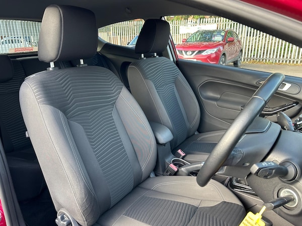 Used Ford Fiesta 2014 for sale - 76200968: Photo 44