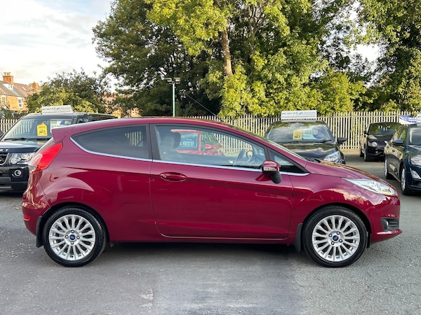 Used Ford Fiesta 2014 for sale - 76200968: Photo 4