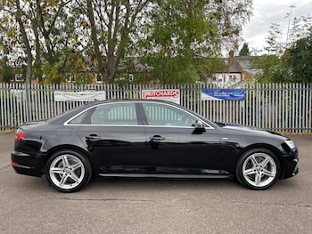 Used Audi A4 2018 for sale - 76326817: Photo