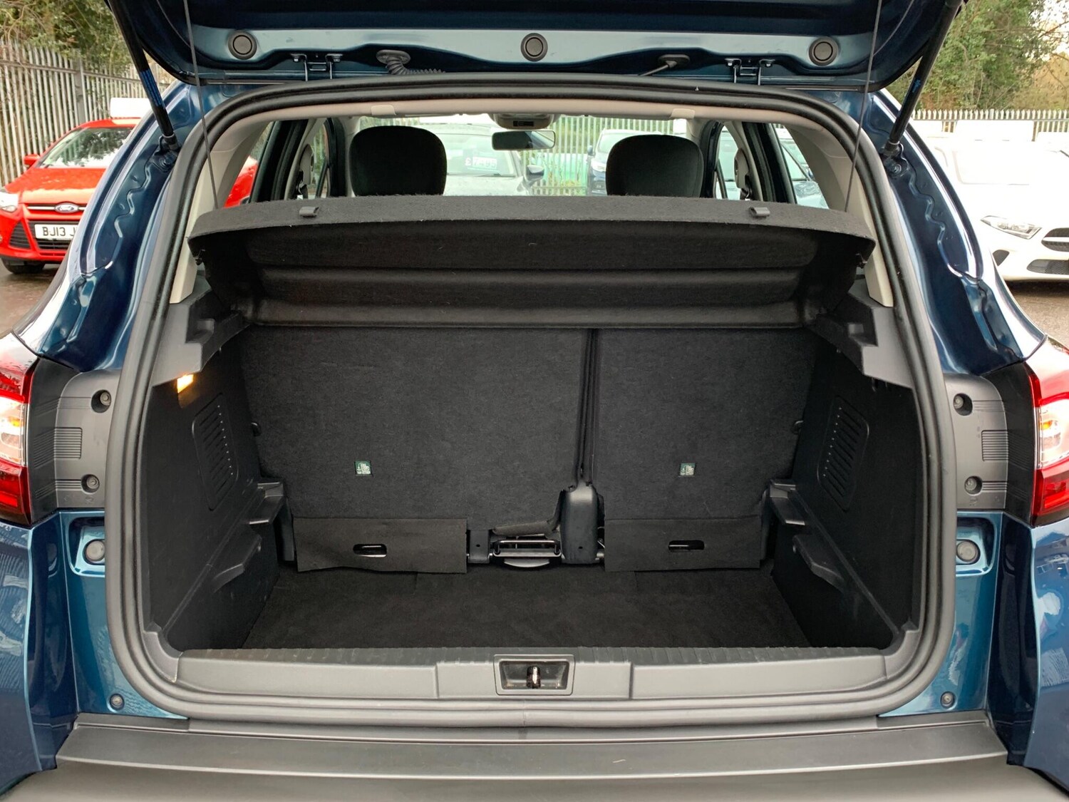 Used Renault Captur 2019 for sale - 77497024: Photo 19