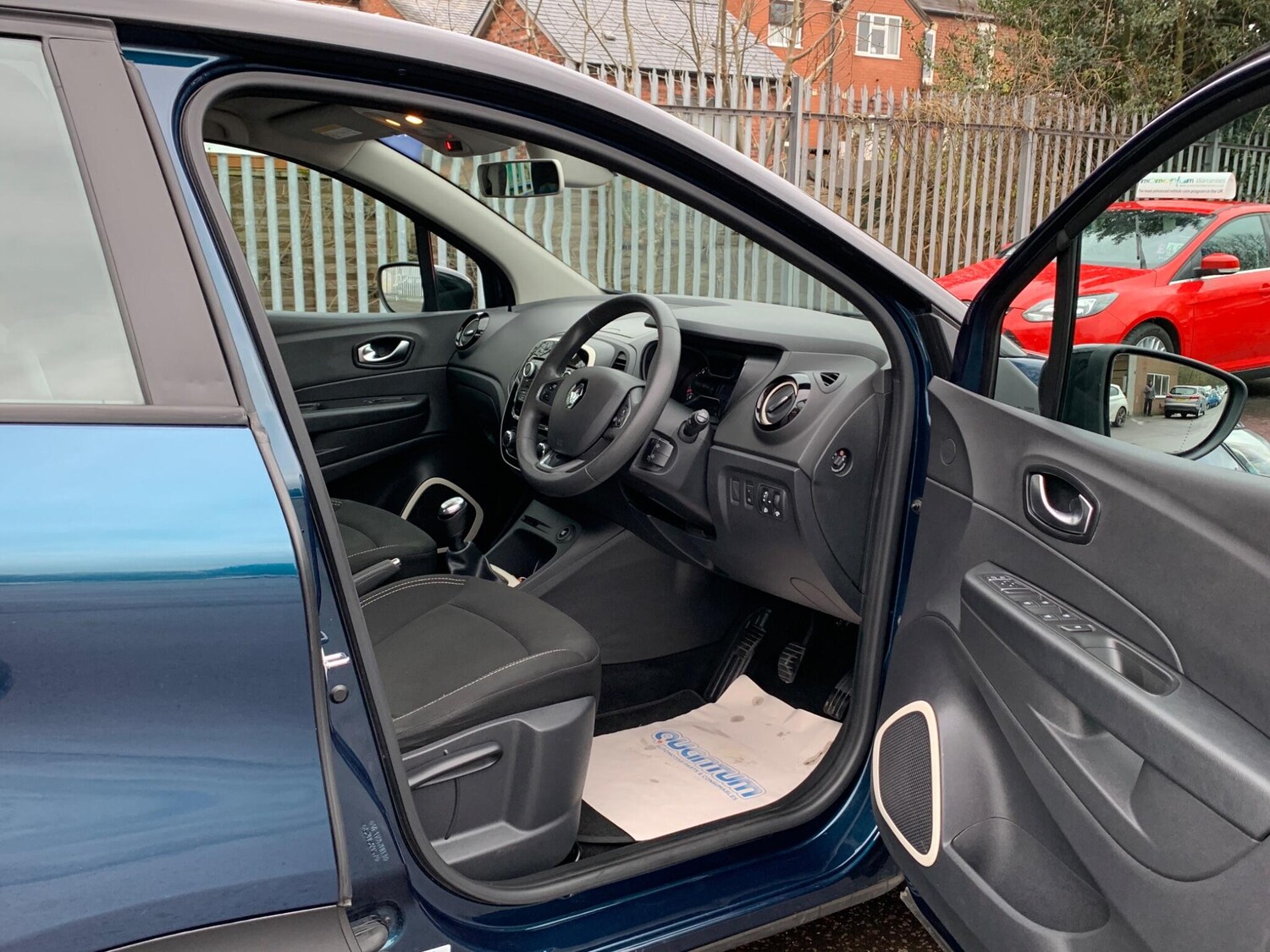 Used Renault Captur 2019 for sale - 77497024: Photo 30