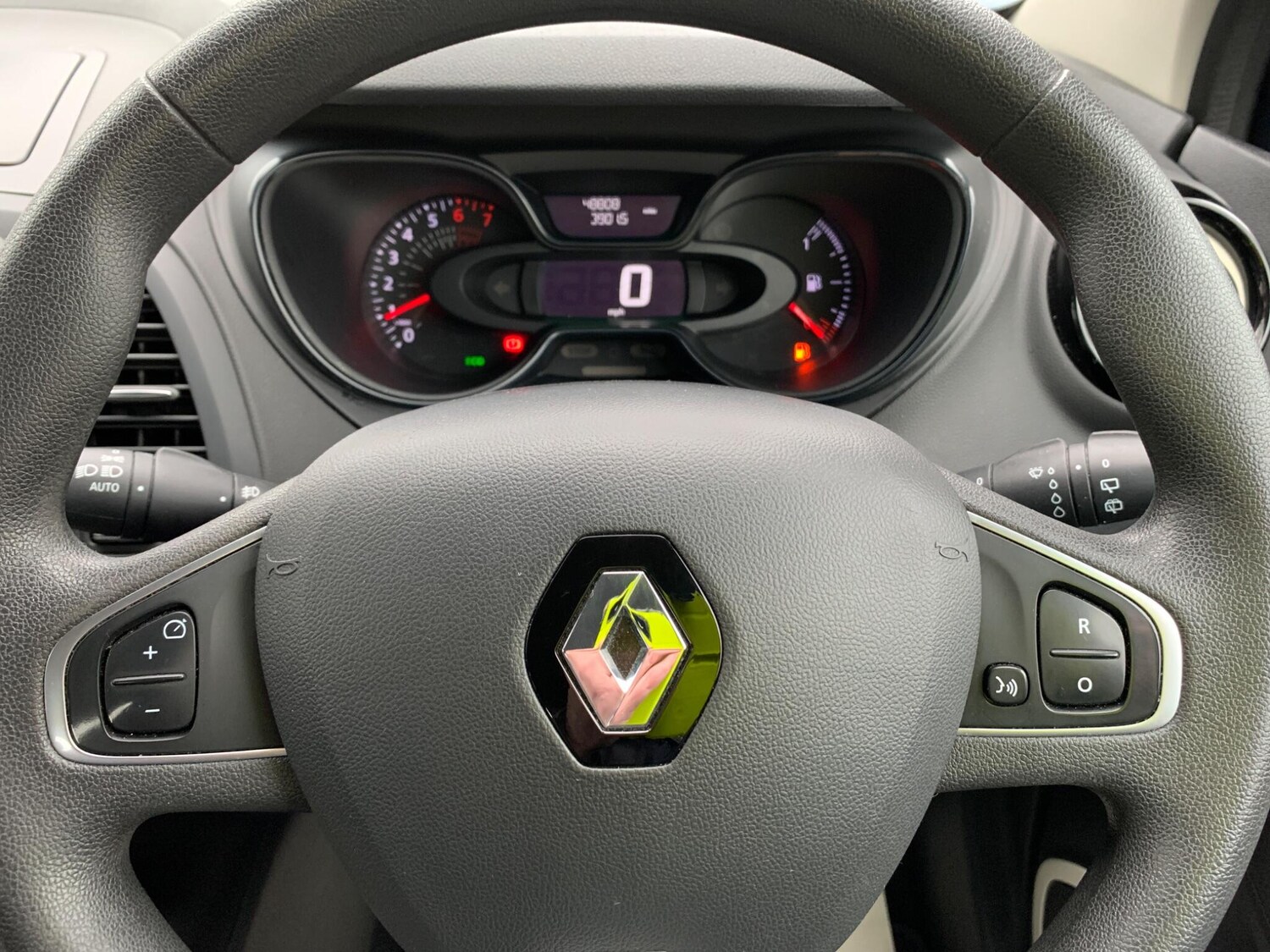 Used Renault Captur 2019 for sale - 77497024: Photo 36