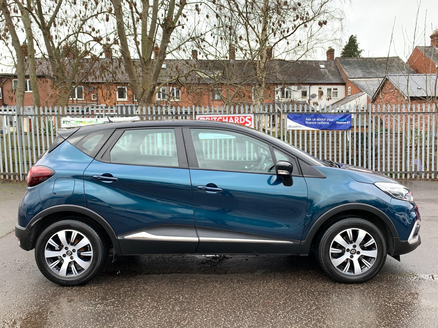 Used Renault Captur 2019 for sale - 77497024: Photo 4