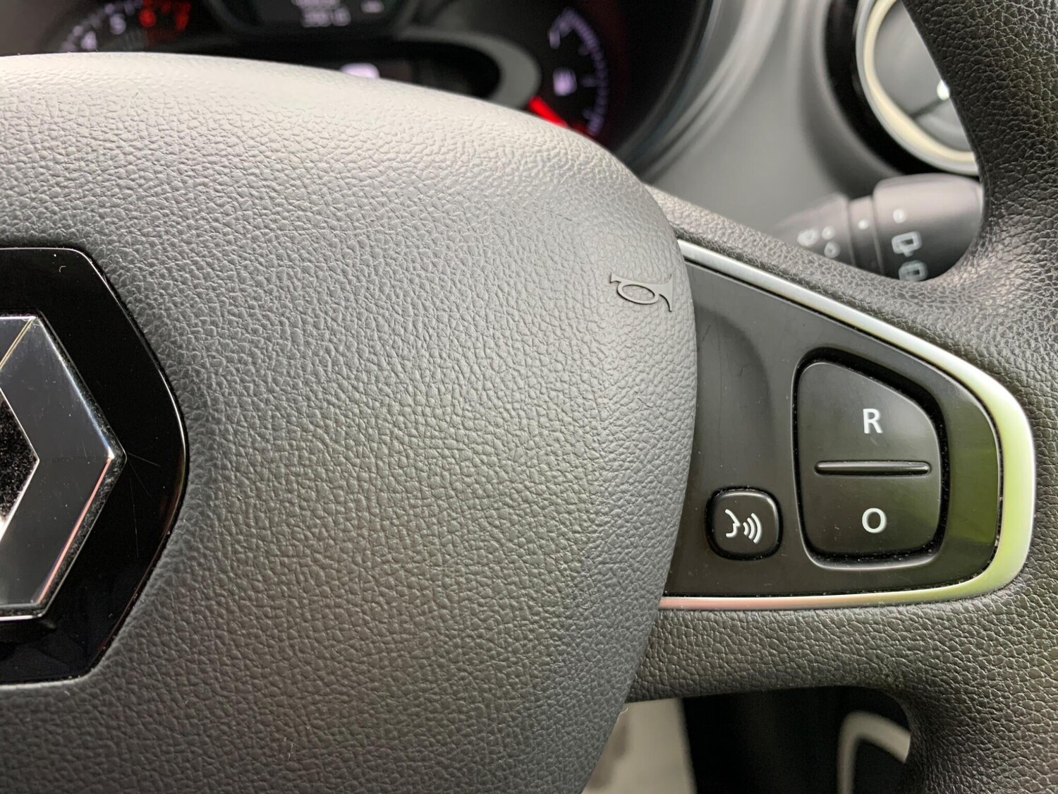 Used Renault Captur 2019 for sale - 77497024: Photo 40