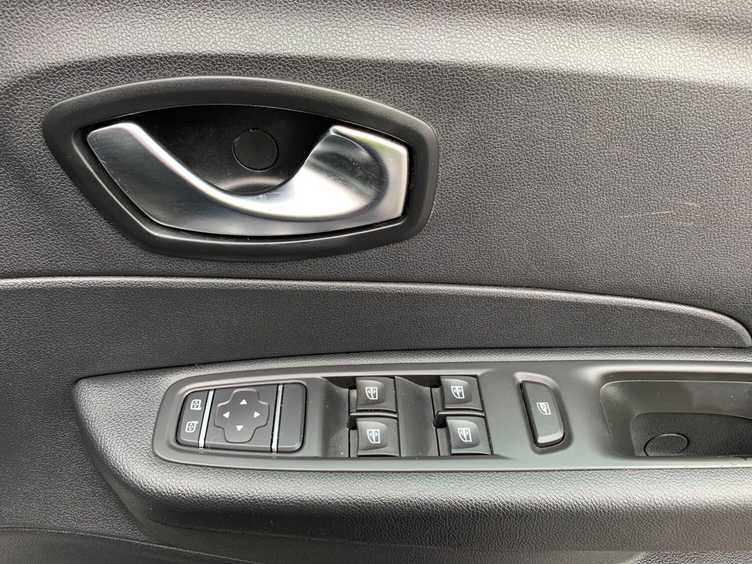 Used Renault Captur 2019 for sale - 77497024: Photo 41