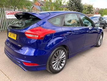 Used Ford Focus 2017 for sale - 78561811: Photo