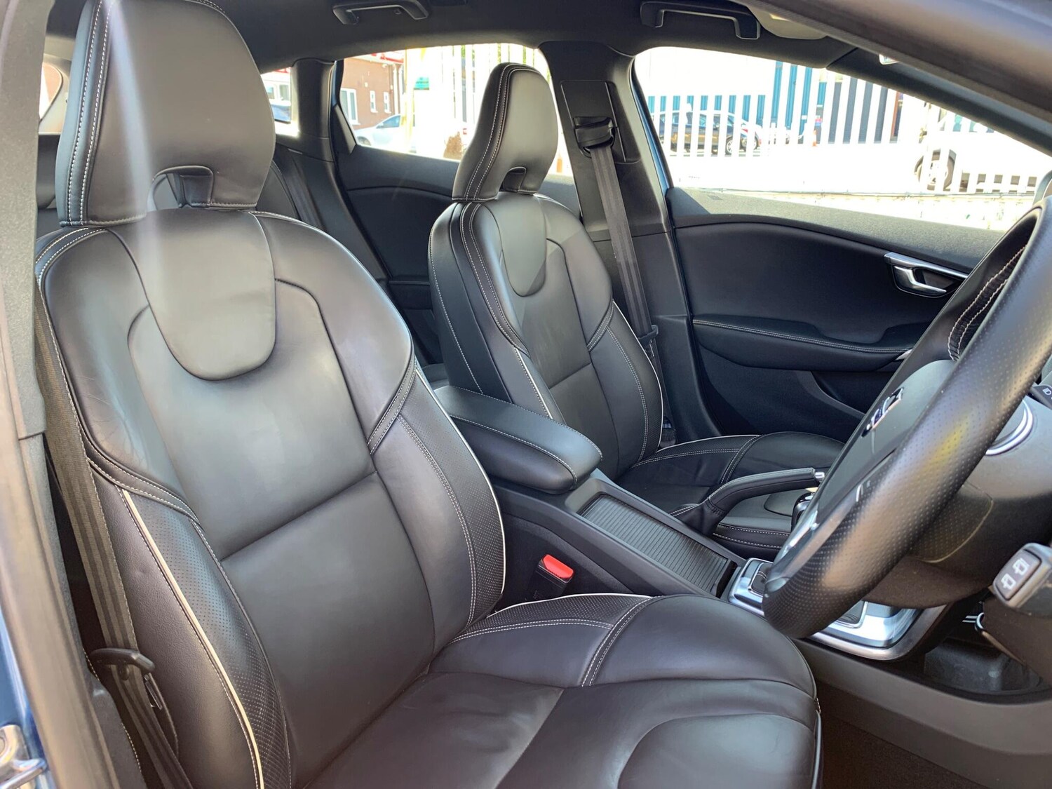 Used Volvo V40 for sale - 78214429: Photo 41