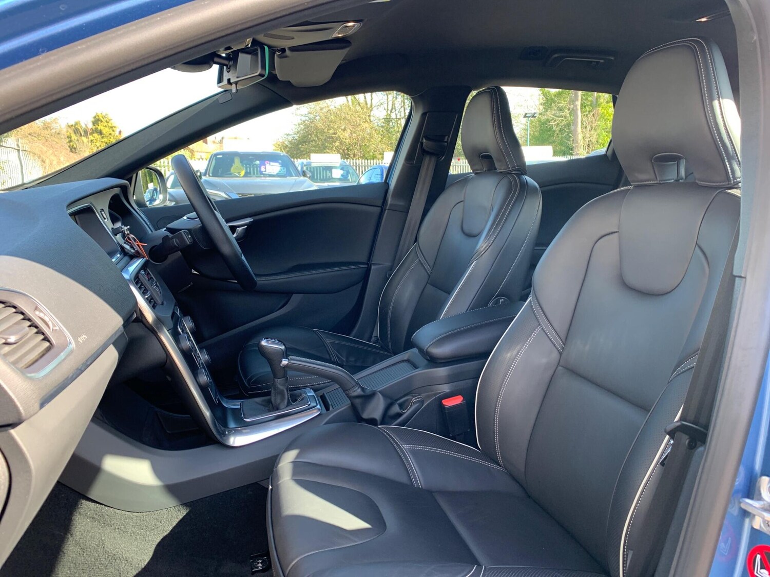 Used Volvo V40 for sale - 78214429: Photo 42