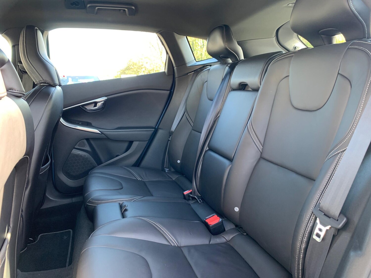 Used Volvo V40 for sale - 78214429: Photo 45