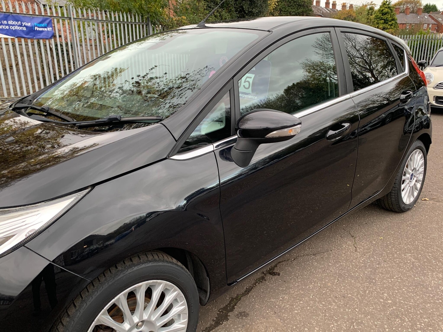 Used Ford Fiesta 2013 for sale - 76572683: Photo 12