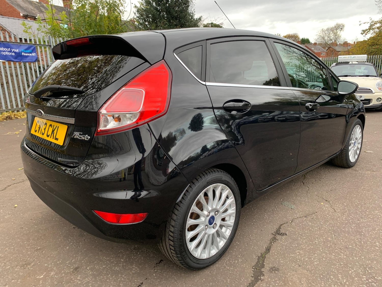 Used Ford Fiesta 2013 for sale - 76572683: Photo 16