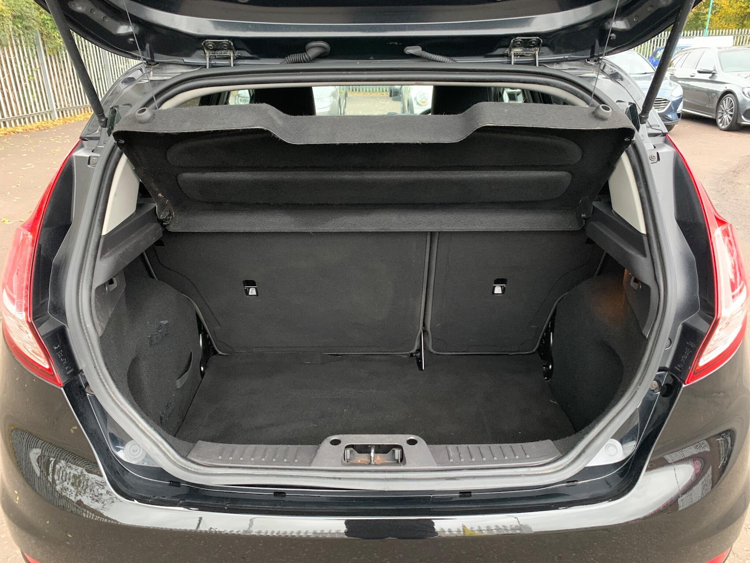 Used Ford Fiesta 2013 for sale - 76572683: Photo 18