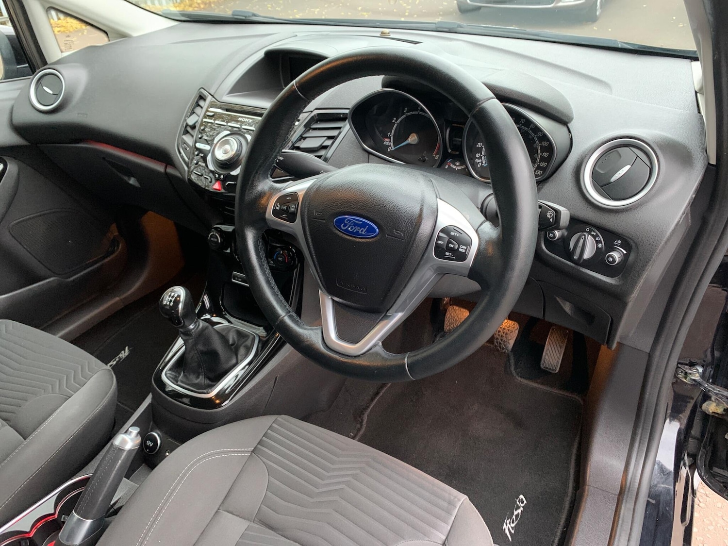 Used Ford Fiesta 2013 for sale - 76572683: Photo 30