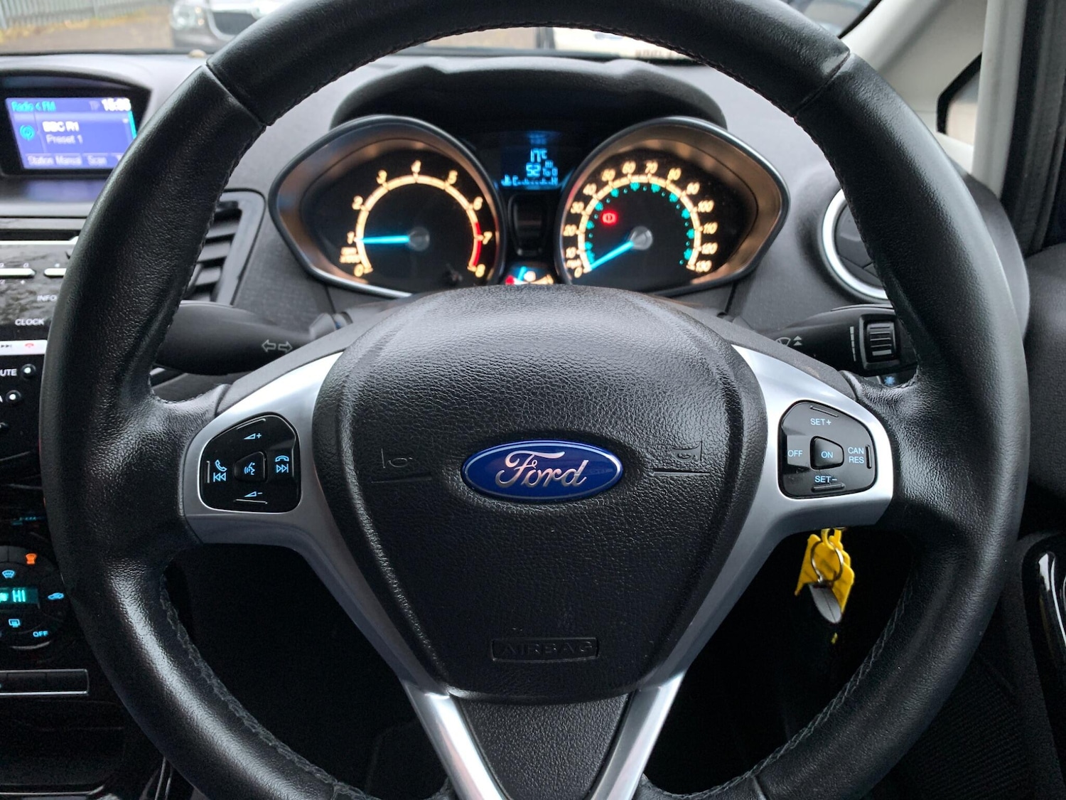 Used Ford Fiesta 2013 for sale - 76572683: Photo 32