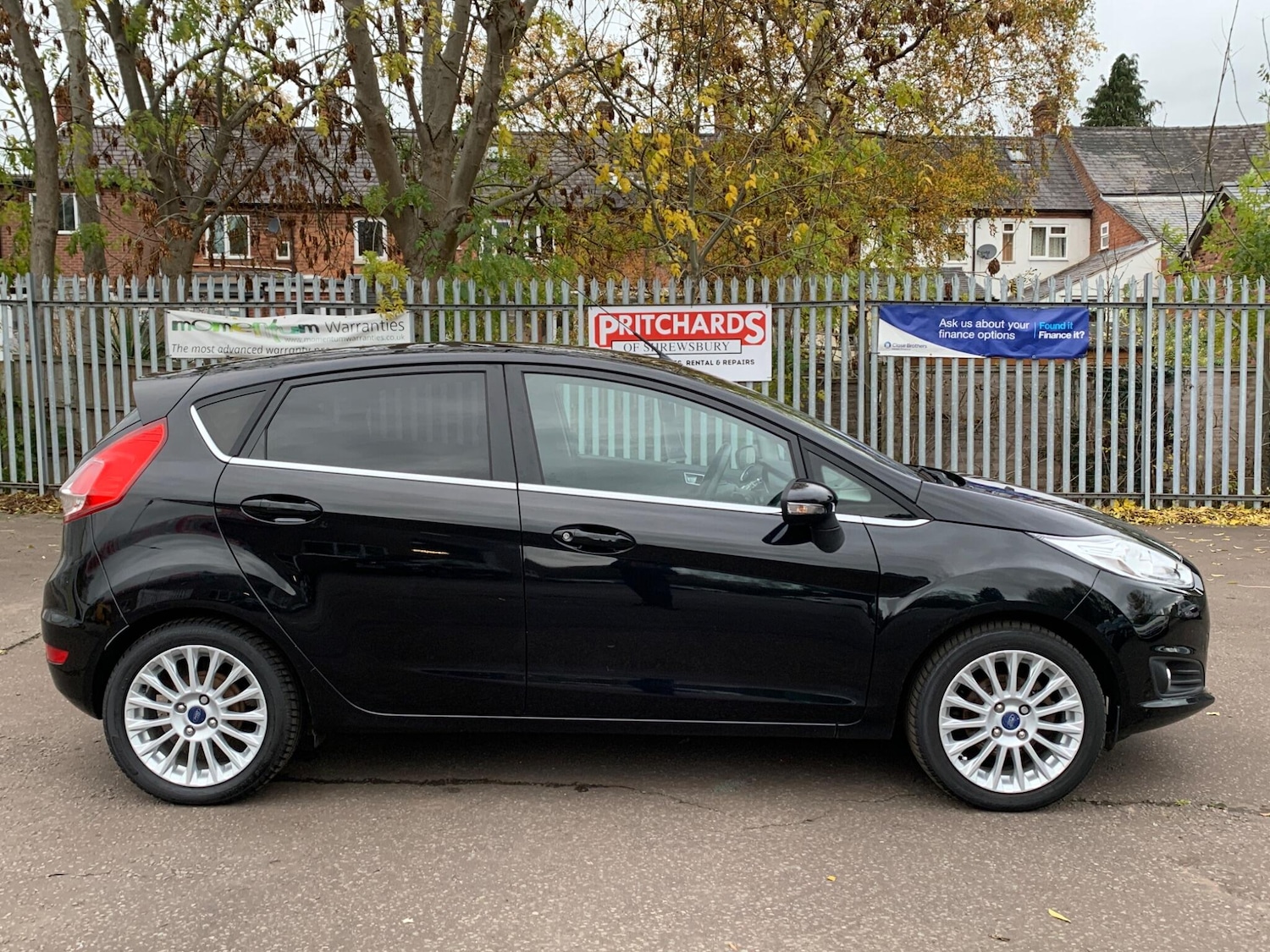 Used Ford Fiesta 2013 for sale - 76572683: Photo 4