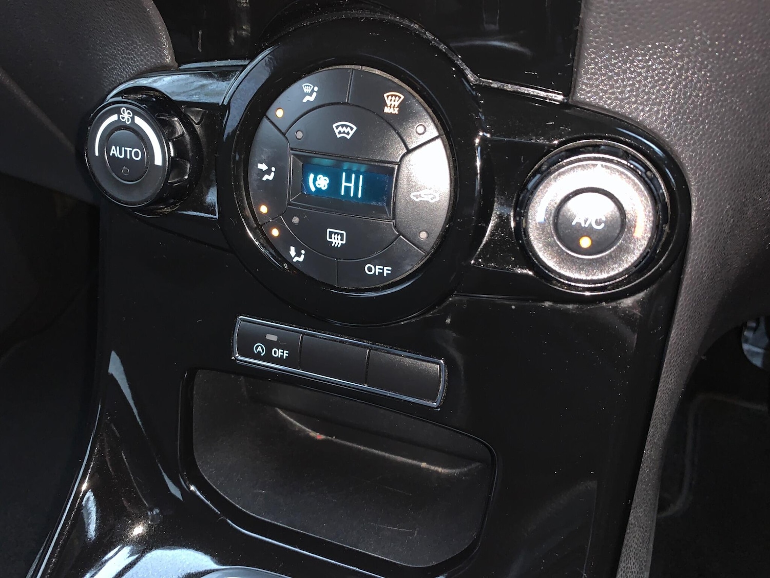 Used Ford Fiesta 2013 for sale - 76572683: Photo 41